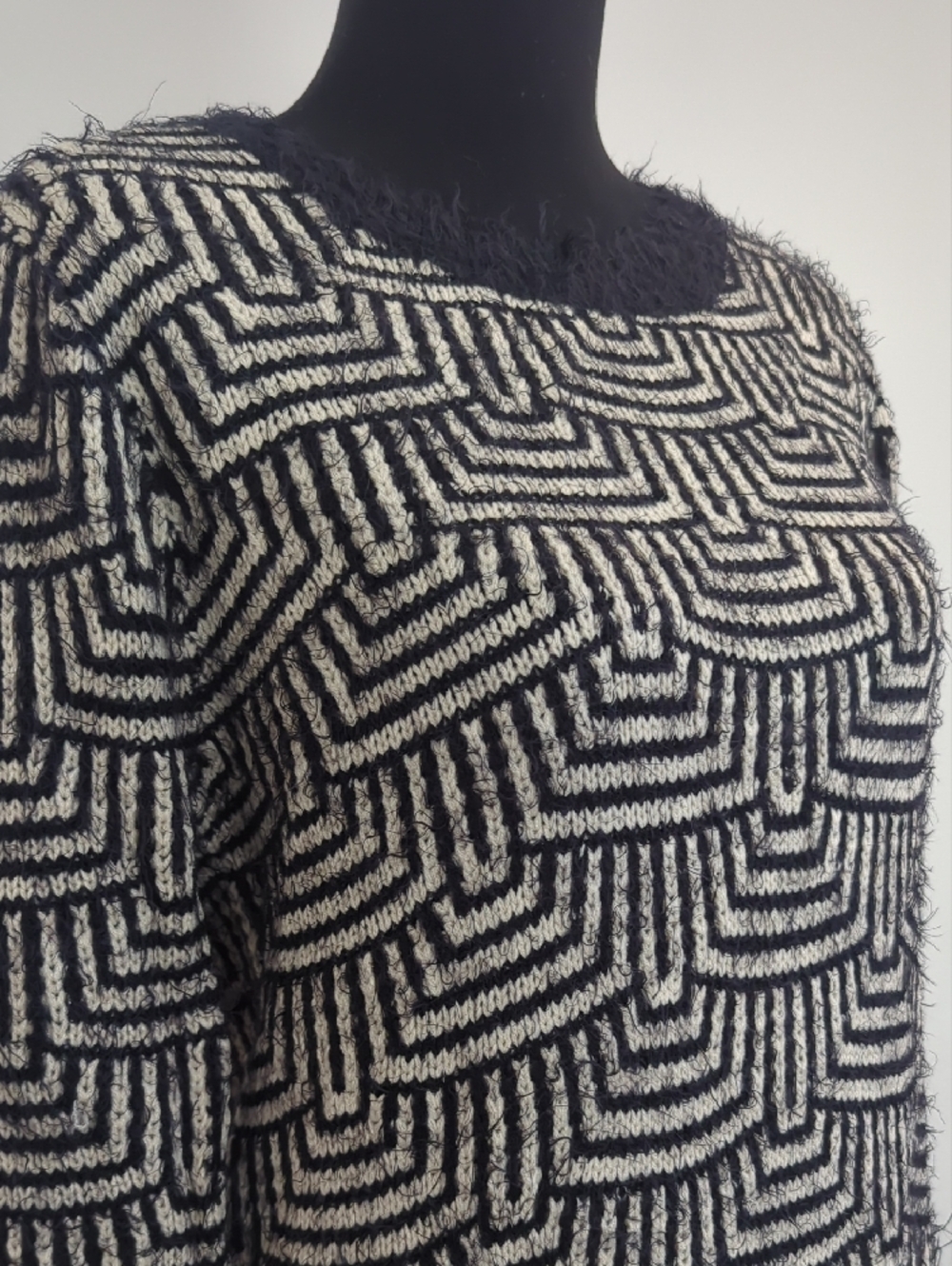 Textured Crewneck Sweater Tunic in Black and Cream